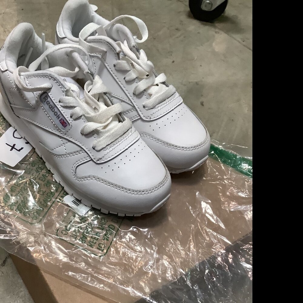 Reebok Classic Leather All White Sneakers – Classic Low Top Casual Shoes